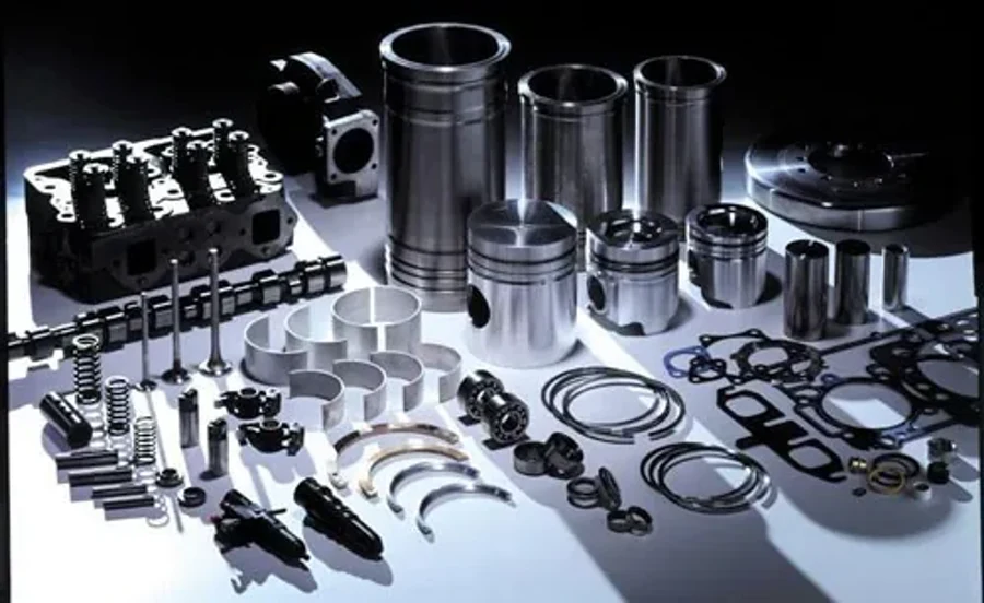 Toz boya öncesi makine ve motor parçaları
